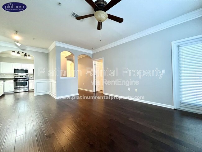 Building Photo - 1850 Cotillion Dr