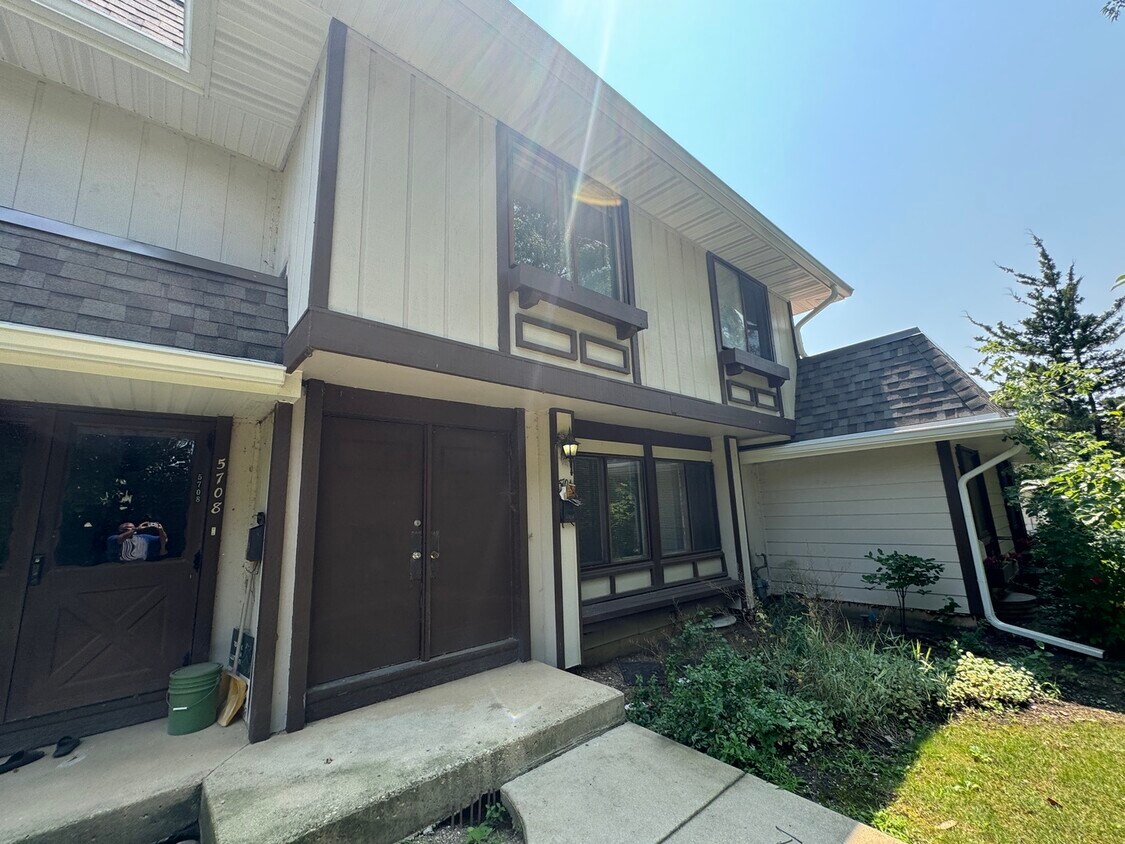Primary Photo - 5704 Tiburon Ct