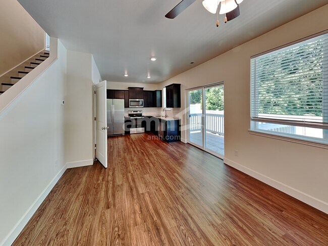 Building Photo - 2111 104th Dr SE