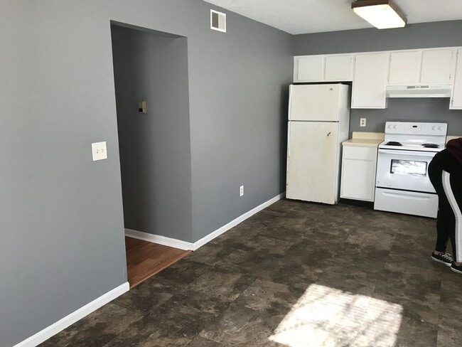 Building Photo - 8585 Fairway Trail