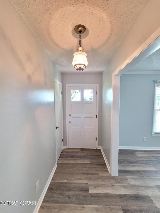 Building Photo - 2512 W 27th St