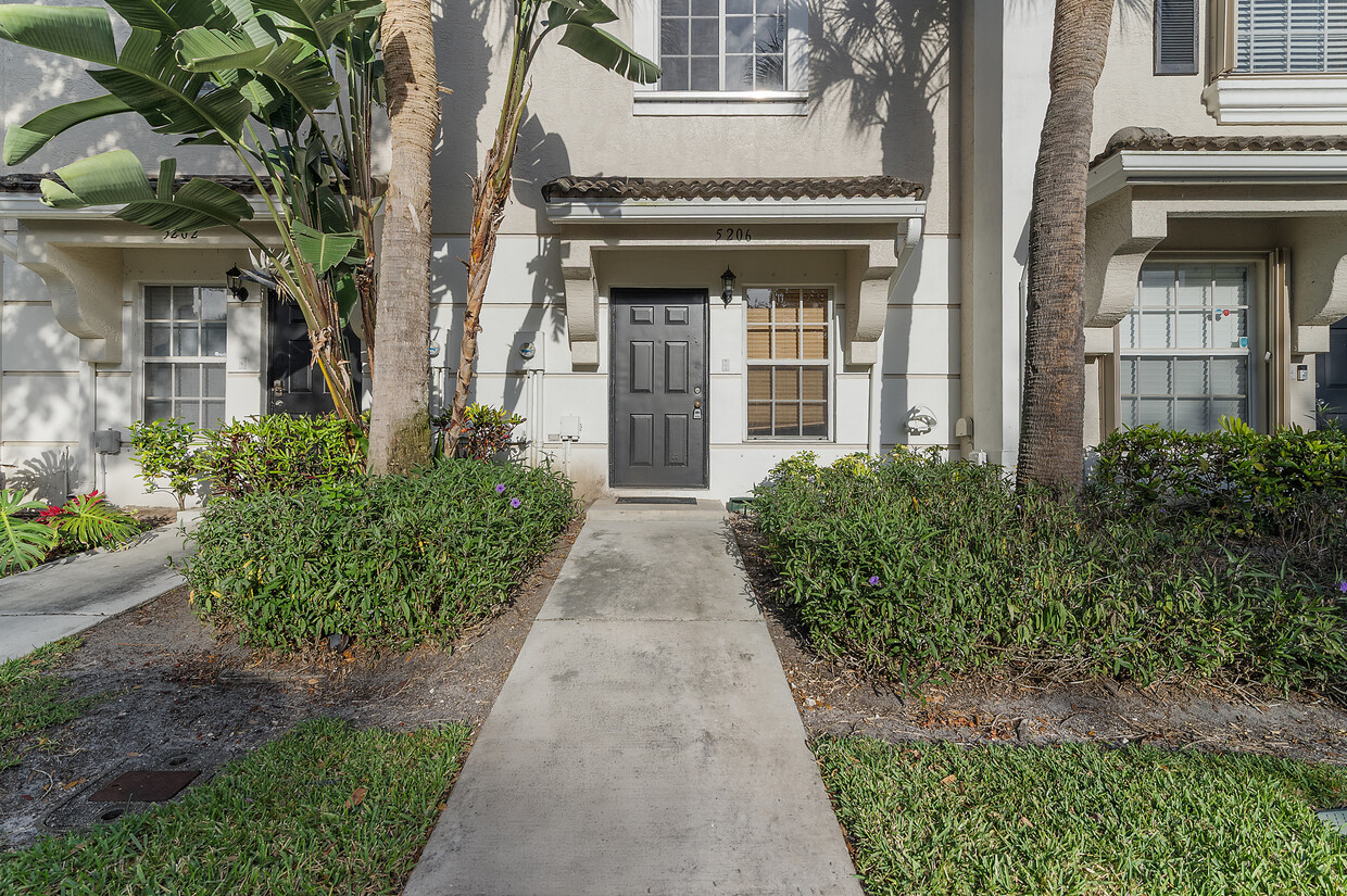 Foto principal - 5206 Palmbrooke Cir