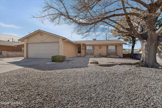 Foto del edificio - 8120 Ruidoso Rd NE