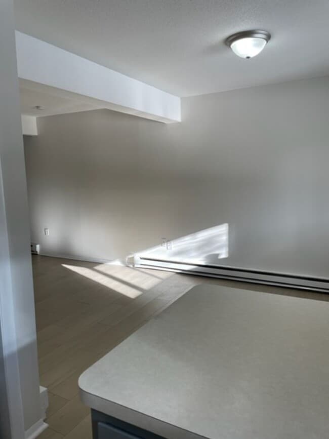 Foto del edificio - 492 East St