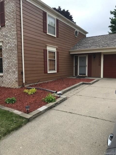 Foto del edificio - 35556 Hatherly Pl