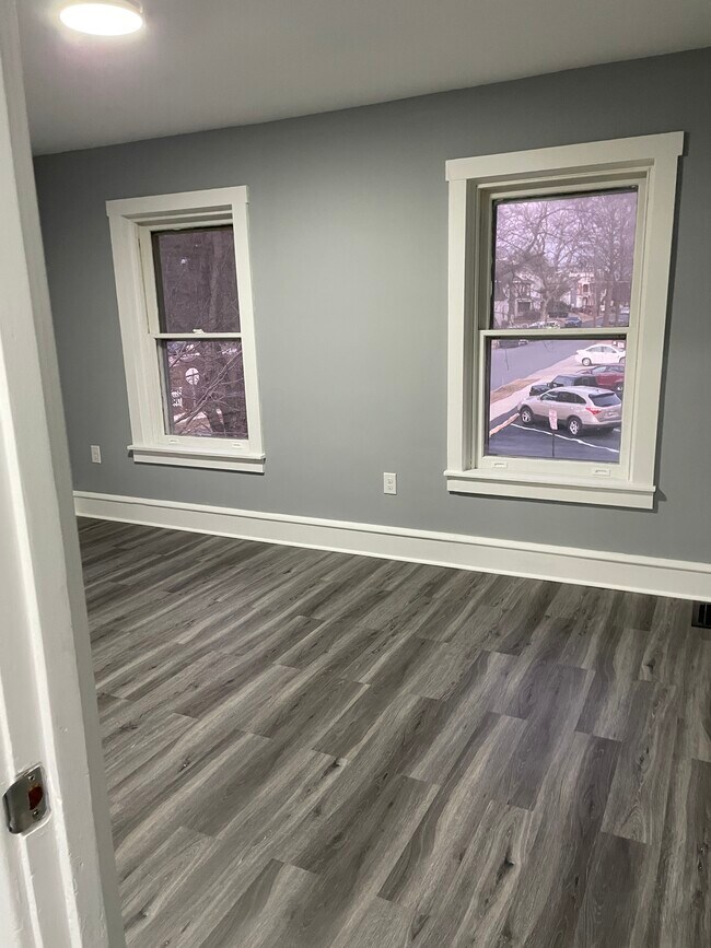 Habitación Principal - 20 Perkasie Ave