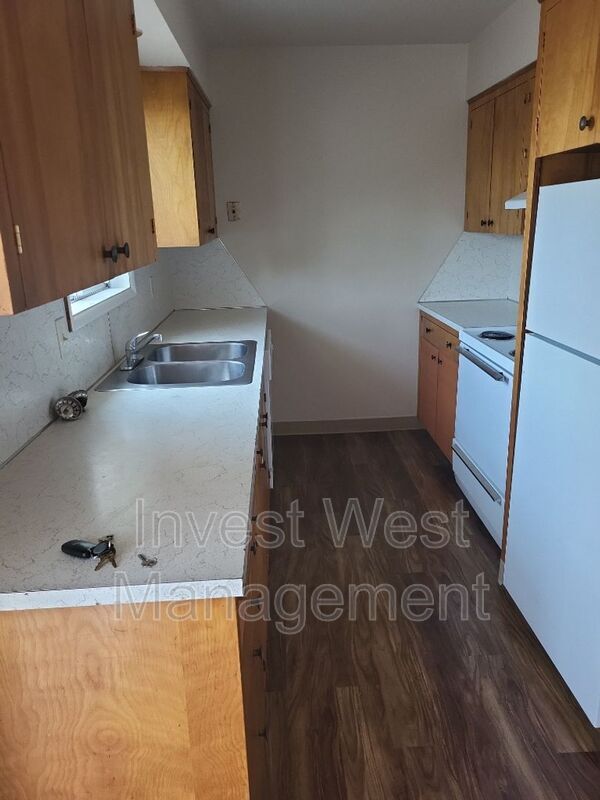 Foto del edificio - 6409 Kansas St