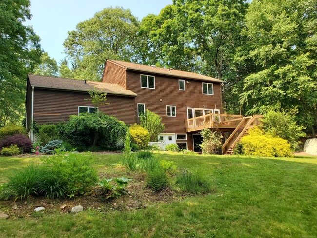 Building Photo - 11 Rivendell Rd