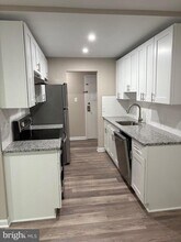 Building Photo - 11611 Stoneview Square