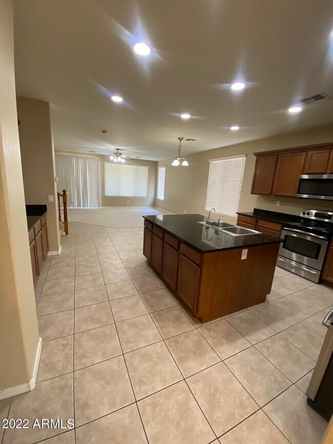 Foto del edificio - 6872 W Ridgeline Rd
