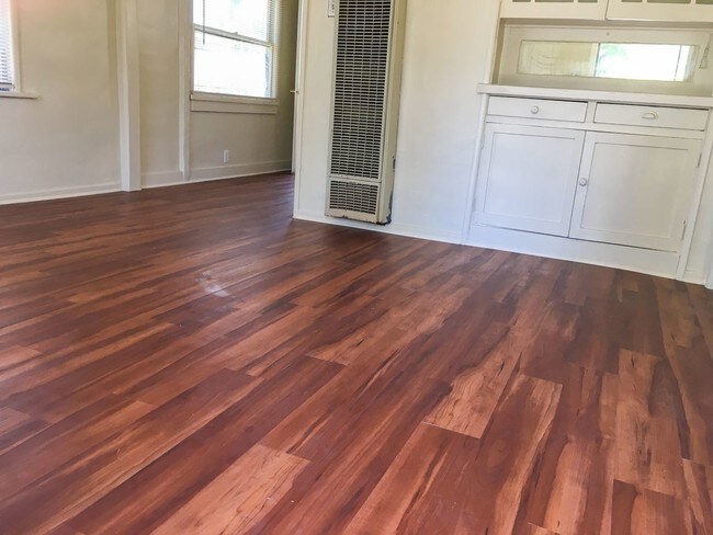 Foto del edificio - 9925 Beach St