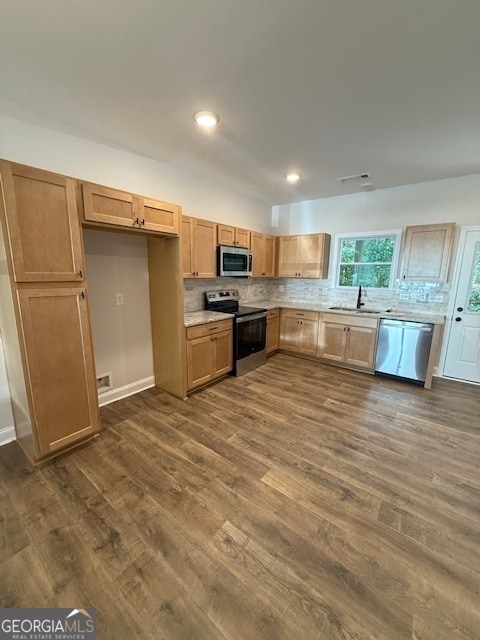 Building Photo - 108 Crest Pointe S