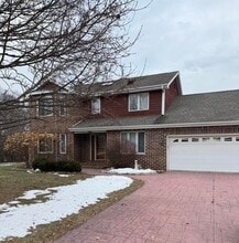 Building Photo - 1820 Division St