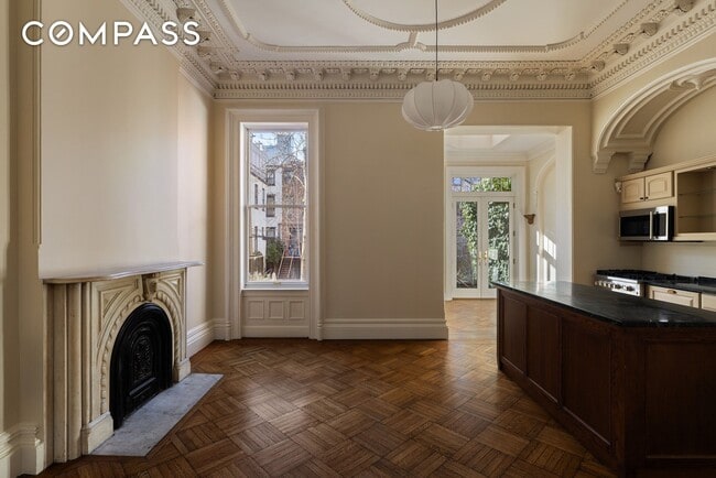 Building Photo - 216 Carlton Ave