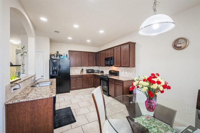 Building Photo - 1751 York Creek Dr