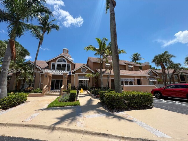 Building Photo - 15570 SW 105th Ln