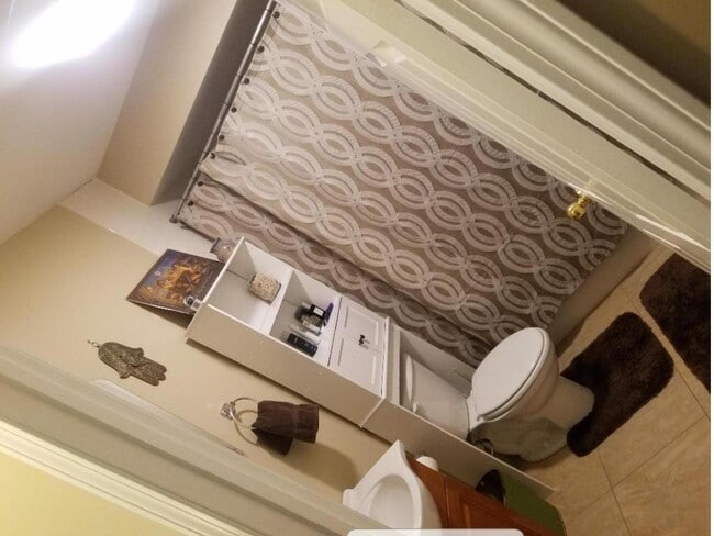 Building Photo - 37 Chelsea St