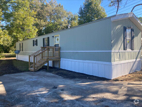 Building Photo - 937 McFadden St