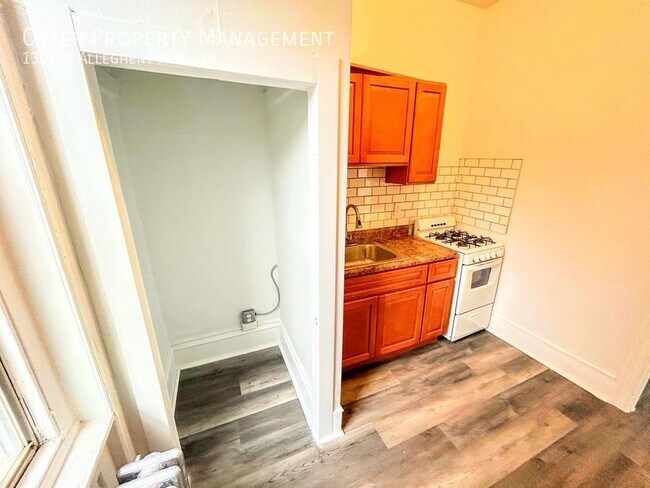 Foto del edificio - Spacious North Philly Studio near Shopping...