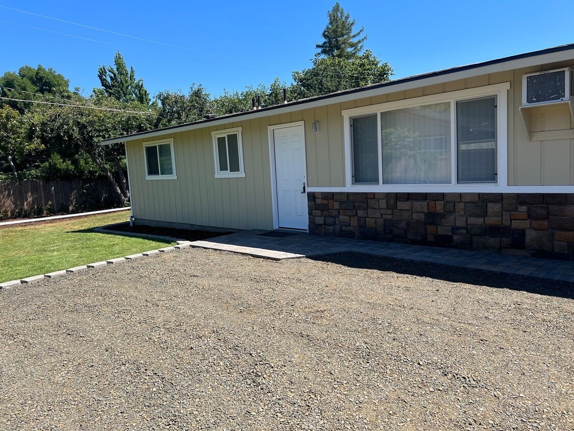 Foto principal - 1214 Withington St