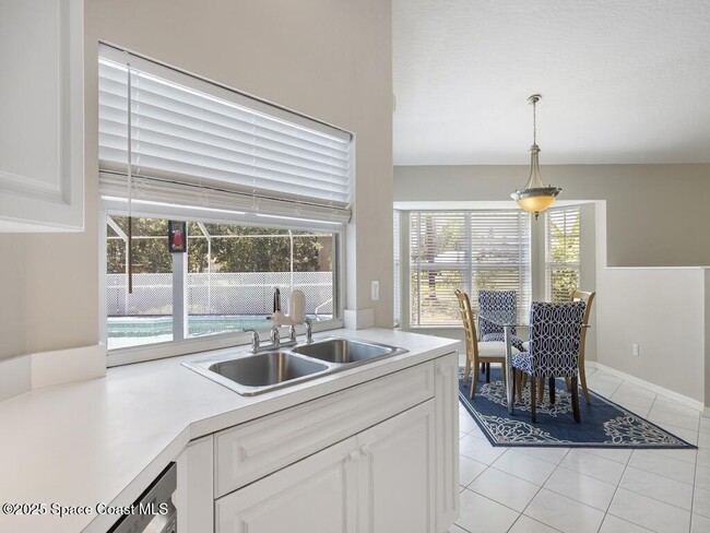 Foto del edificio - 1026 Blossom Dr