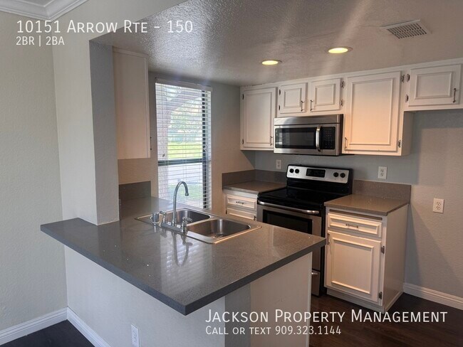 Foto del edificio - 10151 Arrow Route