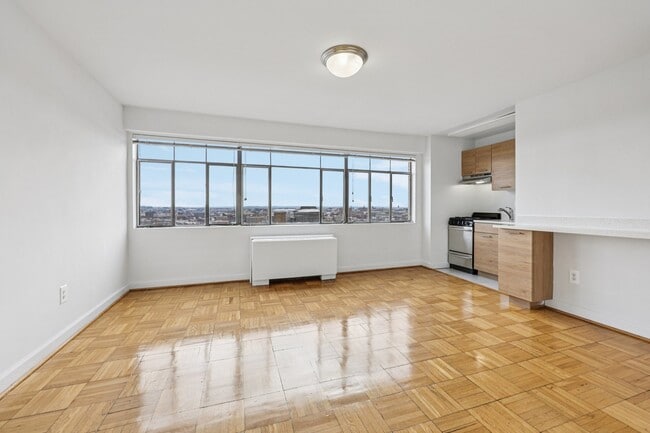 Building Photo - Gelmarc Towers