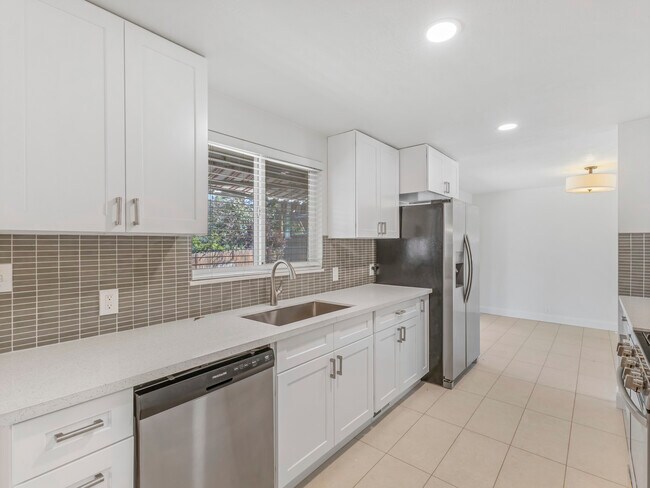 Foto del edificio - 2895 Cherry Blossom Ln