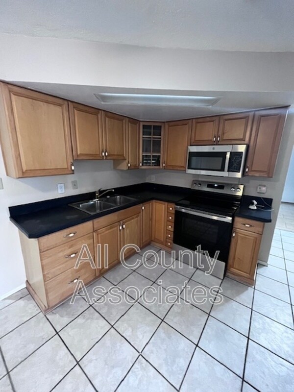 Building Photo - 9739 Marlinton Ln