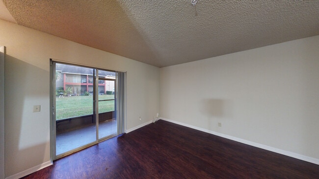 Interior Photo - Alafaya Woods