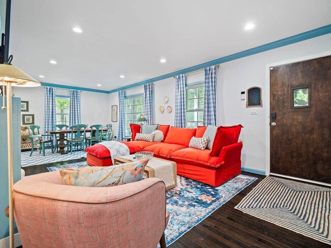 Foto del edificio - 3815 Ellendale Rd