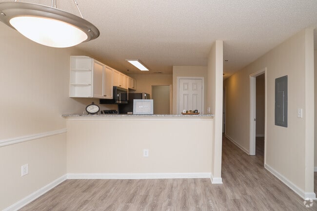 3BR, 2BA - 1,525SF - Dining Room - Rosewood at Clemson