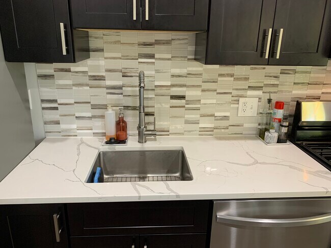 Foto del edificio - 1503 Belle View Blvd