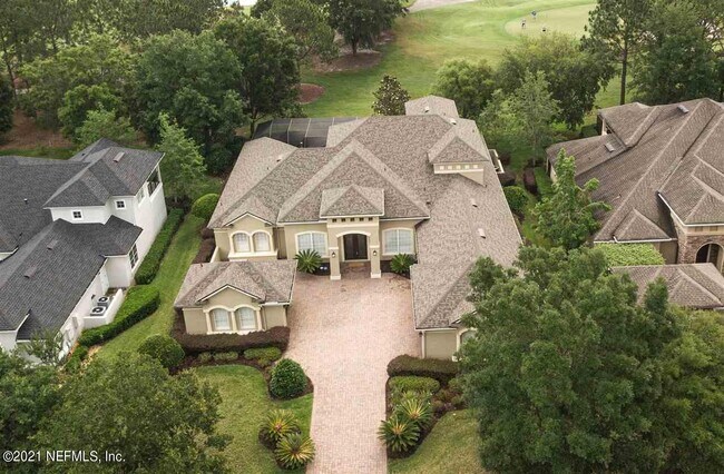 Foto del edificio - 2456 Den St