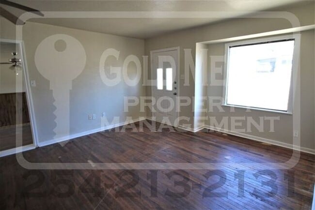 Building Photo - 603 Hill St