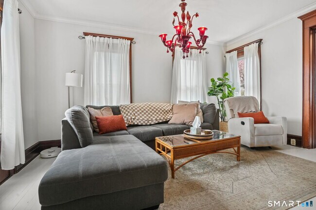 Foto del edificio - 8 Quintard Ave