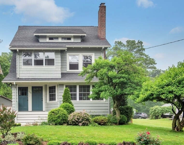 Primary Photo - 708 Valley Rd
