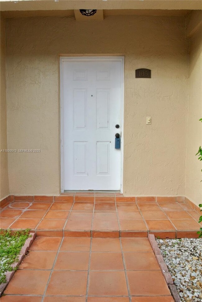 Building Photo - 6420 SW 138th Ct