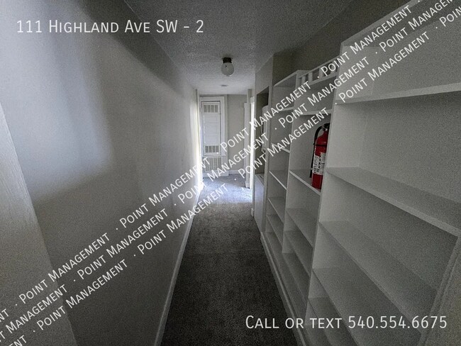 Building Photo - 111 Highland Ave SW