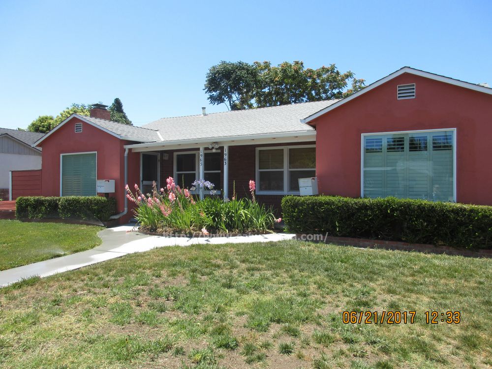 Foto principal - 1965 Bird Ave