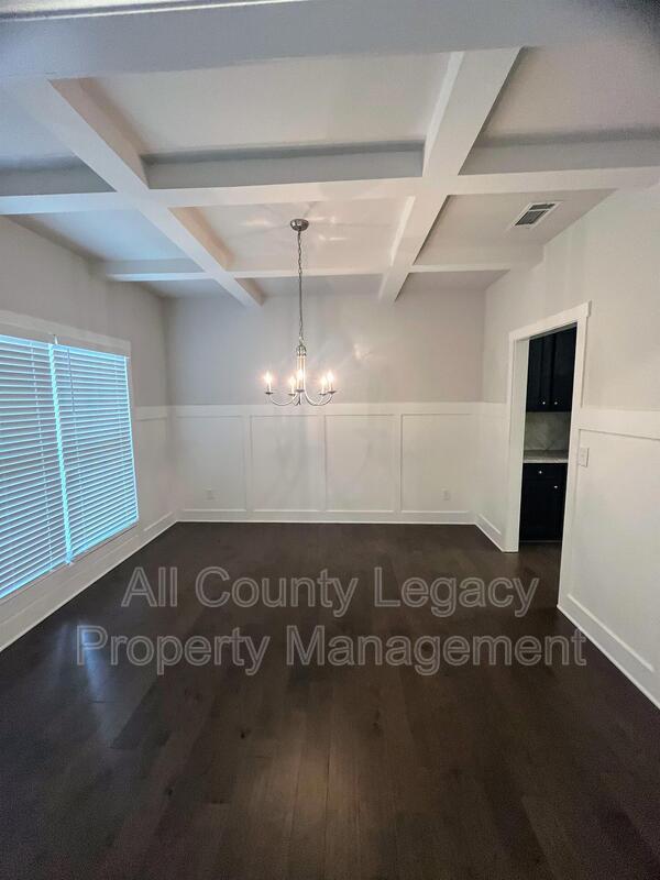 Building Photo - 1511 Lapland Dr