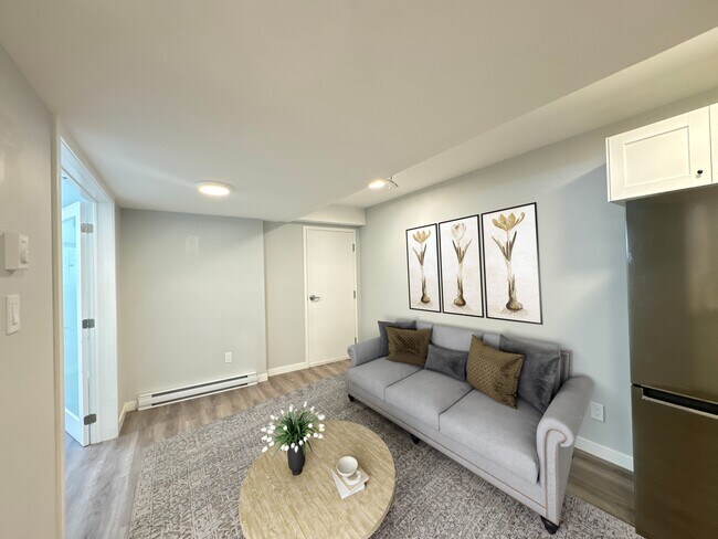 Building Photo - 1677 Baseline Rd