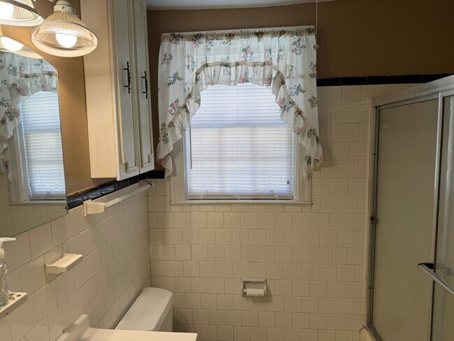 Foto del edificio - 2414 Poplar St