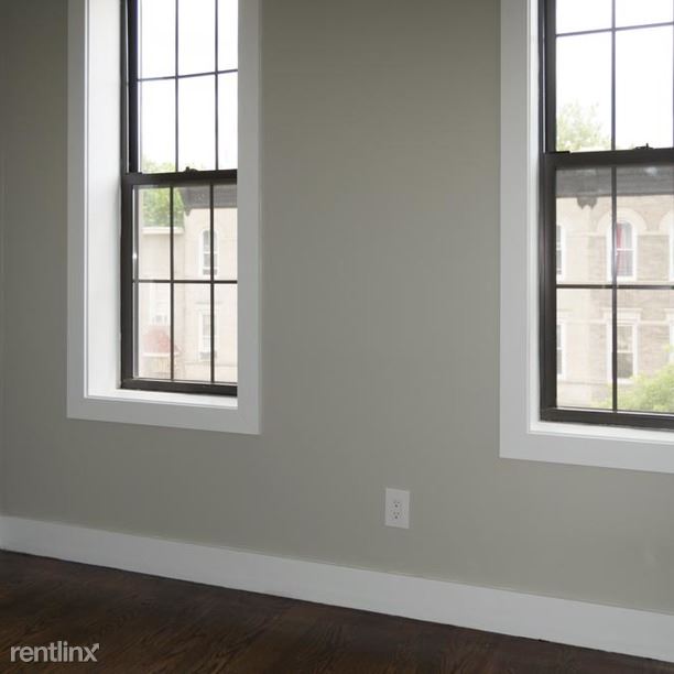 Building Photo - 655 Macdonough St