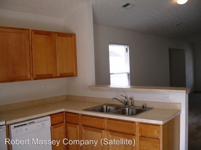 Building Photo - 3 br, 2 bath House - 7042 Shanty Creek Drive
