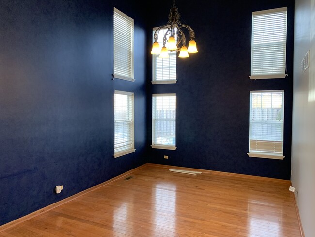 Building Photo - 1372 Derby Ln