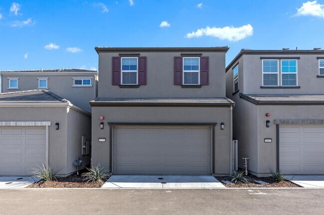 Foto del edificio - 3279 Hummingbird Ct