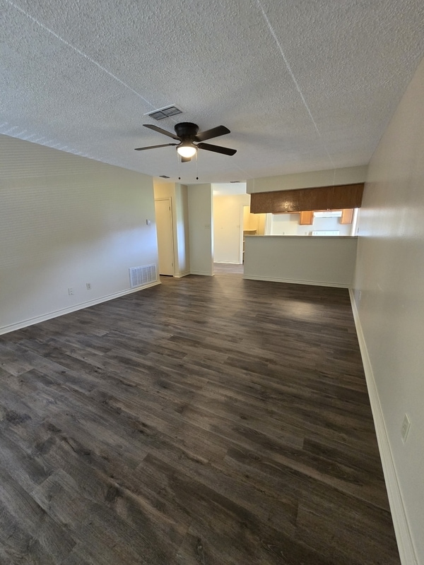Building Photo - 6841 Brown St
