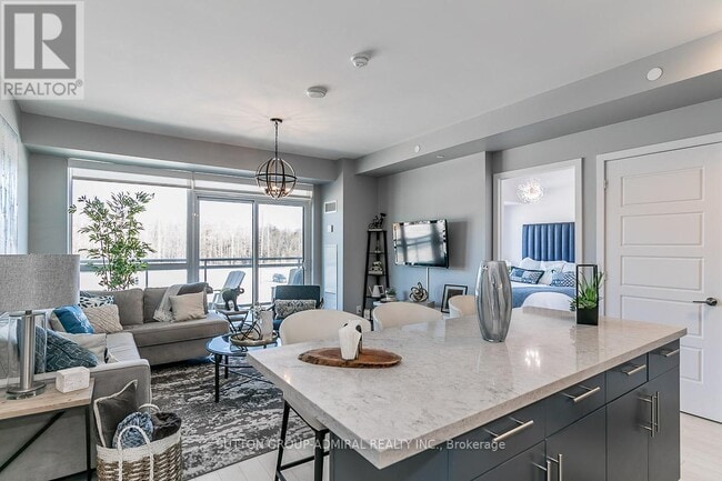 Photo du bâtiment - 241 Sea Ray Ave