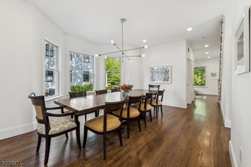 48 Oakwood Ave, Montclair, NJ 07043 Room for Rent in Montclair